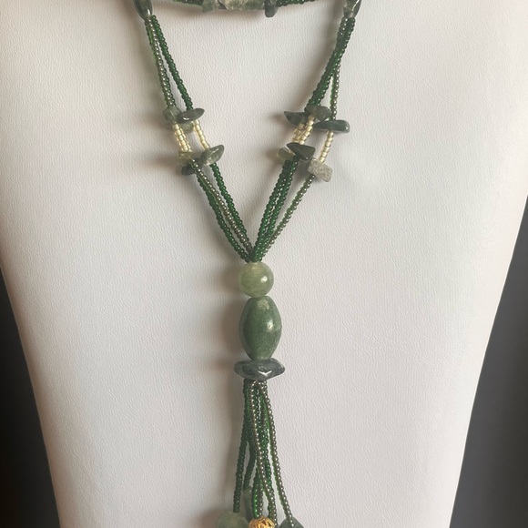 Aventurine Stone Necklace With Seed Beads, EUC - Picture 3 of 8